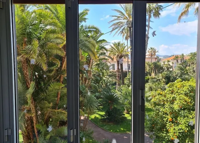 Thekeystudio, Timetolive With Garden View In 1 Min From Sea * Bordighera
