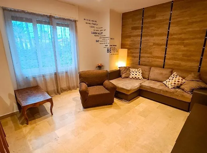 Thekeystudio, Timetolive With Garden View In 1 Min From Sea * Bordighera